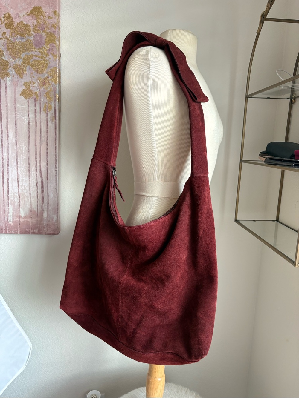 Urban Outfitters - Kimchi Blue Bow Suede Shoulder Hobo Bag in Deep Burgundy